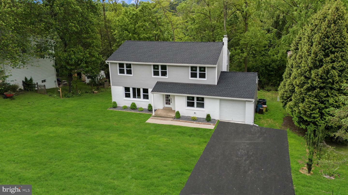 Property Photo:  8806 Wainwright Road  PA 19038 