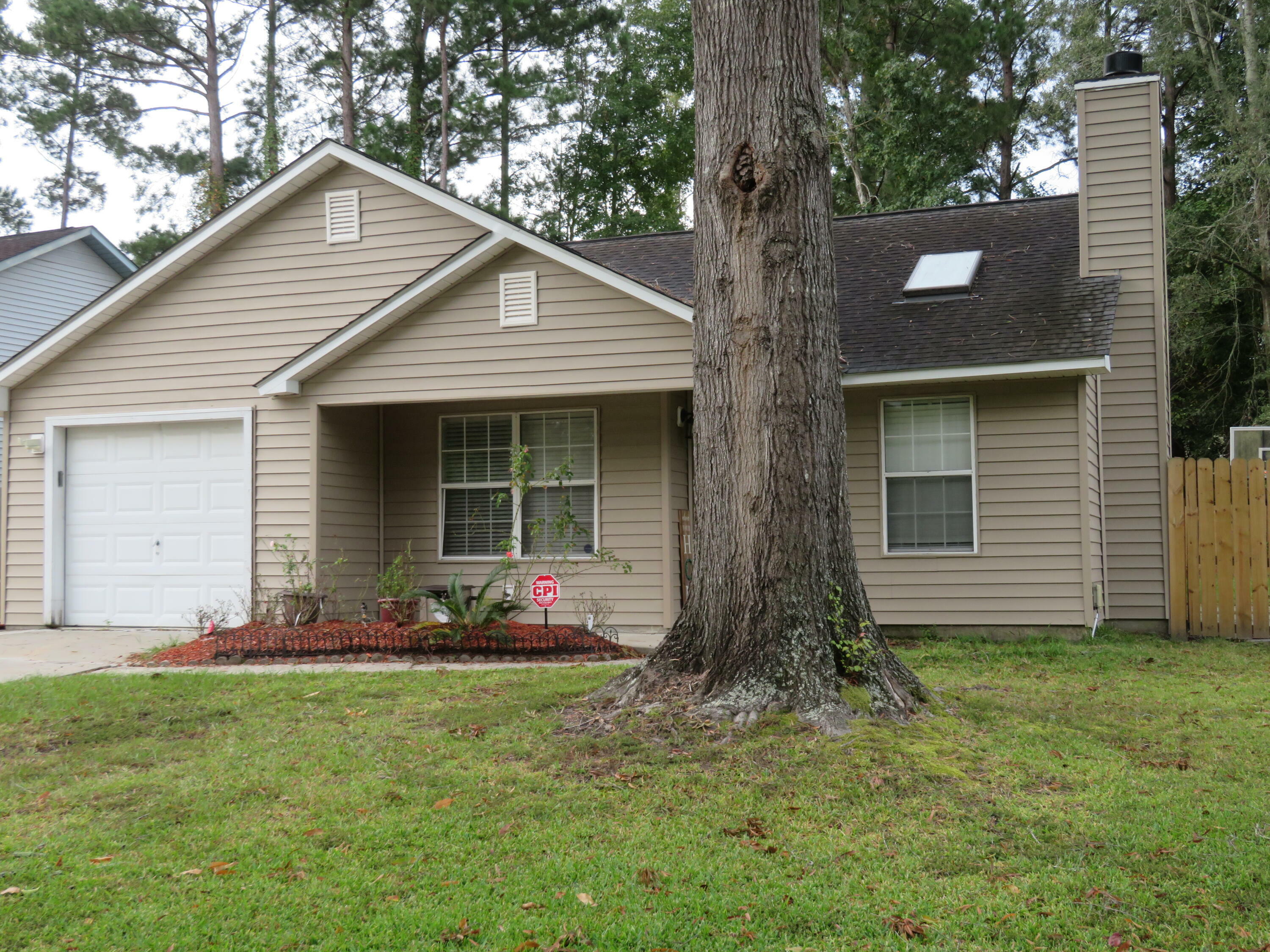 Property Photo:  8352 Whitehaven Drive  SC 29420 