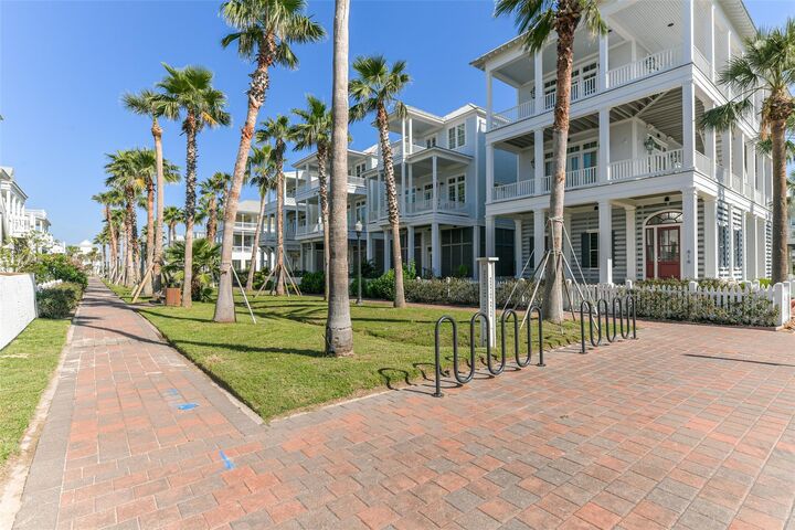 Property Photo: 1717 Seaside Drive TX 77550