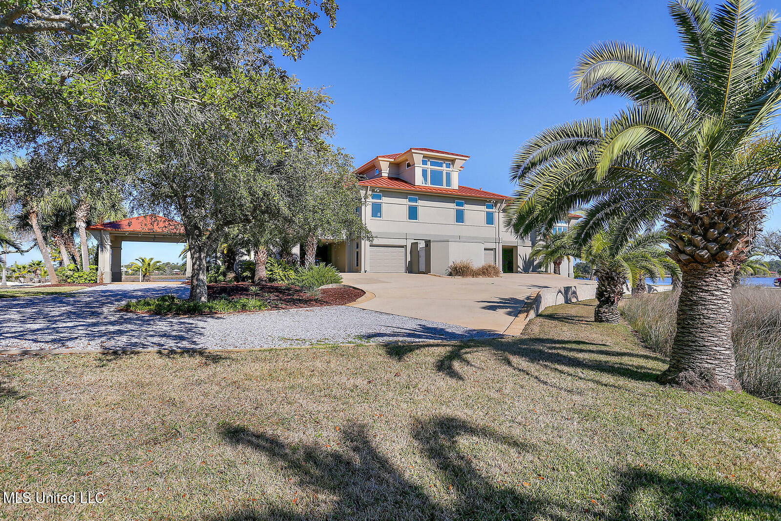 Property Photo:  104 Spanish Point Circle  MS 39564 