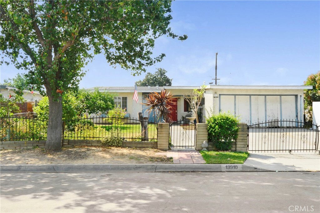 Property Photo:  13910 Homeward Street  CA 91746 