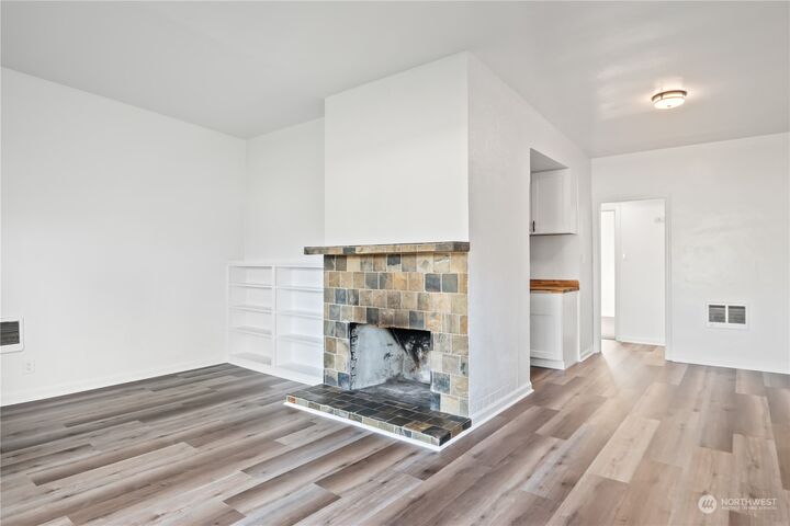 Property Photo:  626  27th Avenue  WA 98632 