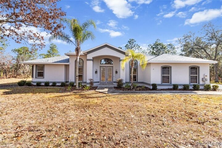 4340 W Mustang Boulevard  Beverly Hills FL 34465 photo