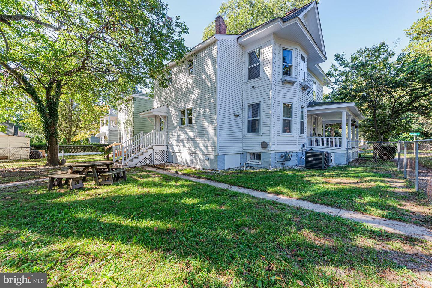 Property Photo:  725 Camden Avenue  MD 21801 