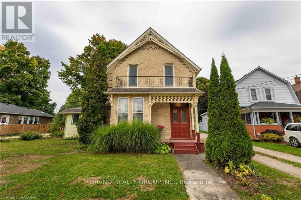 Property Photo:  164 Queen Street North  ON N0G 1R0 