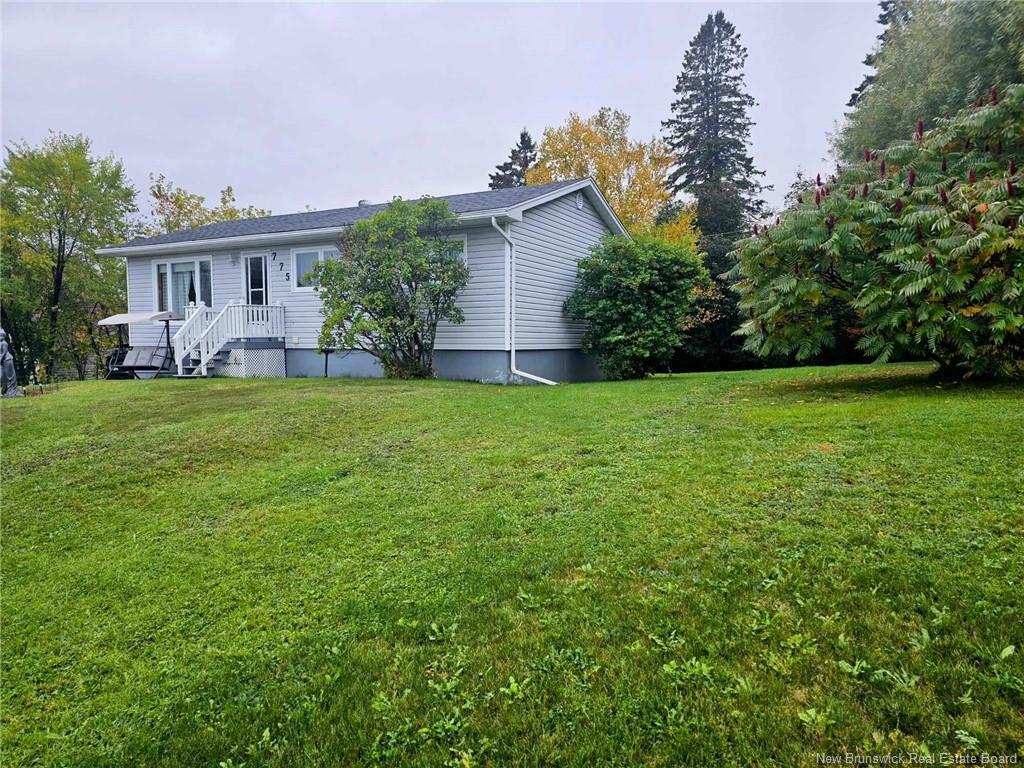 Property Photo:  775 Coffyn Crescent  NB E2A 4K2 