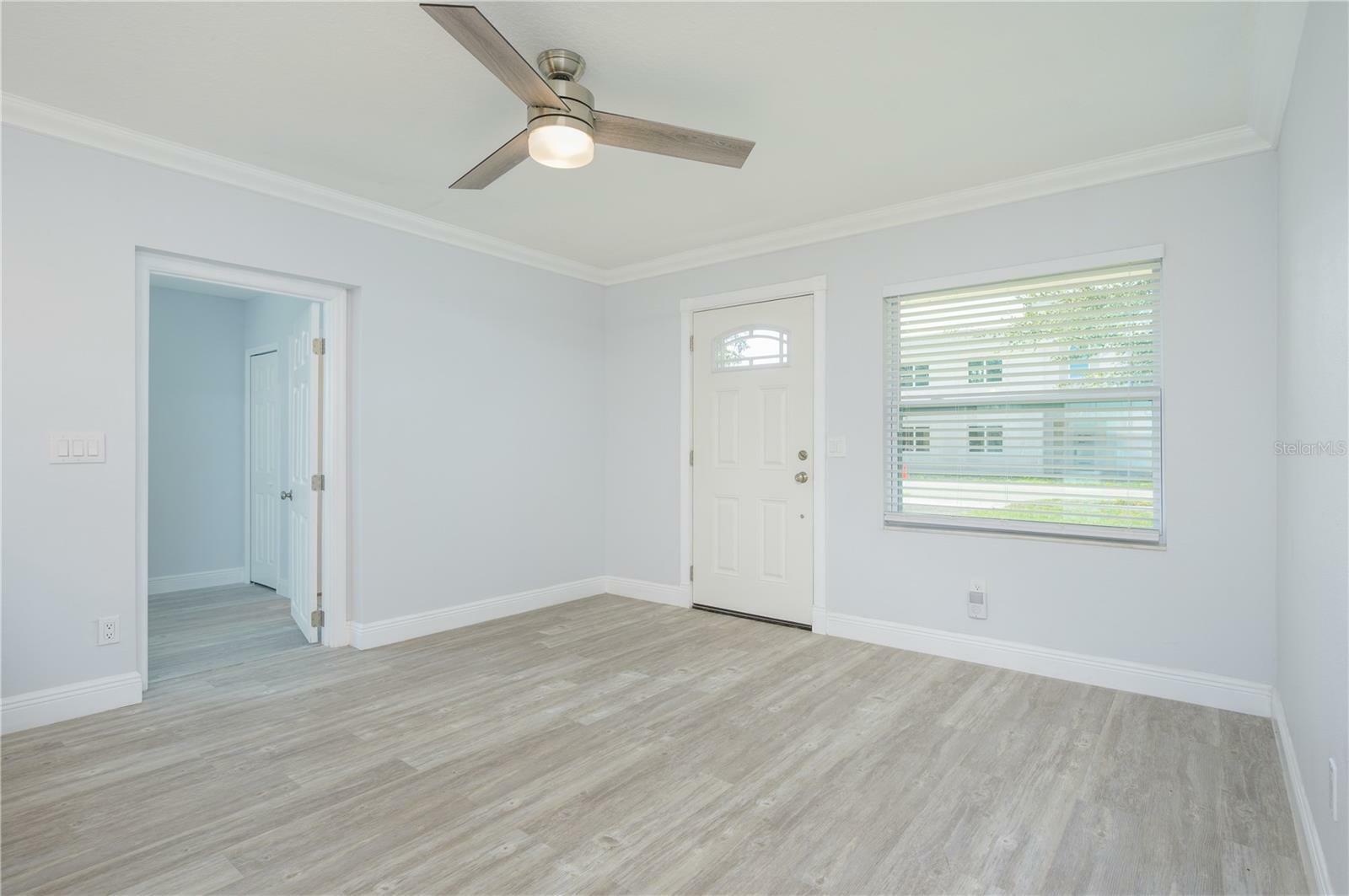 Property Photo:  511 Reed Avenue NE  FL 32765 