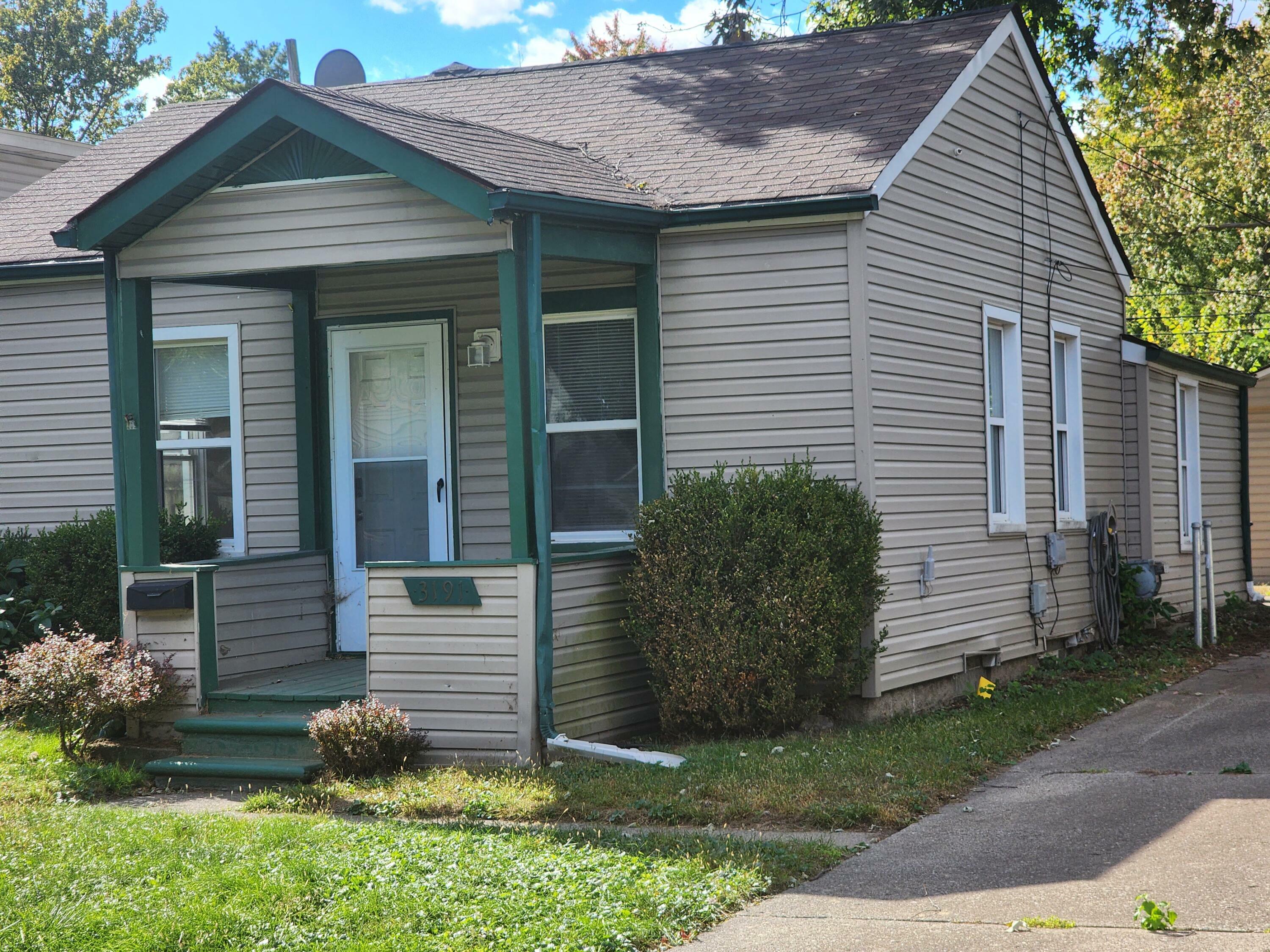 Property Photo:  3191 Harris Street  MI 48220 