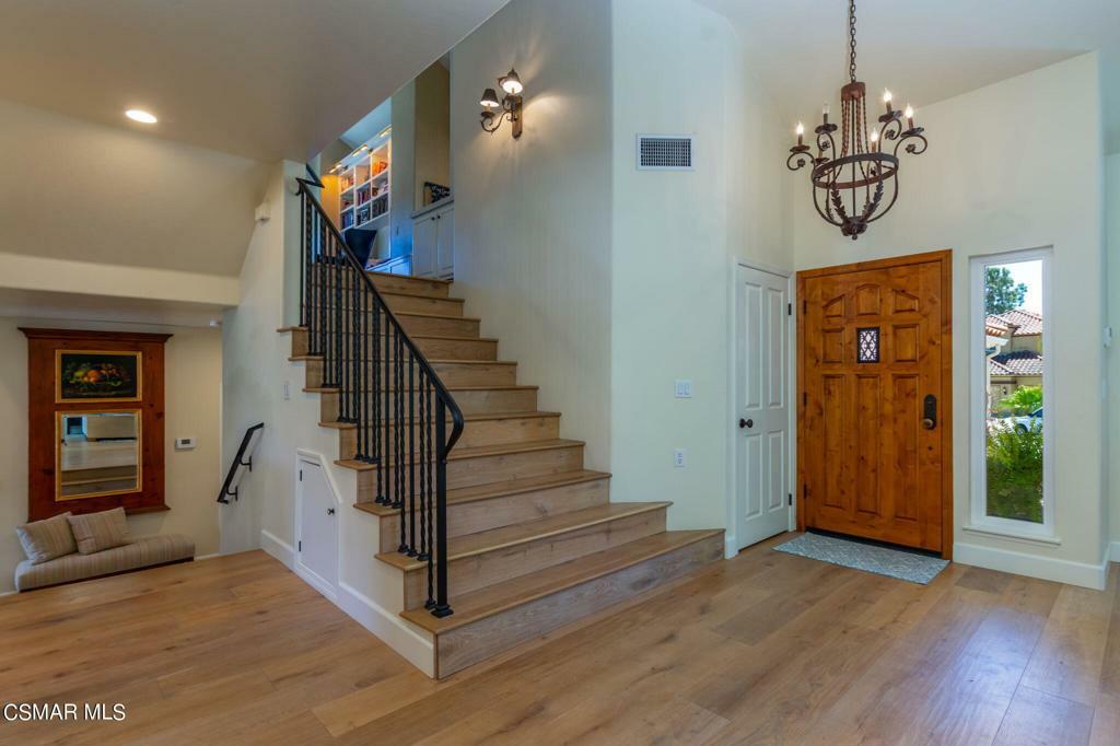 Property Photo:  830 Pleasant Dale Place  CA 91362 