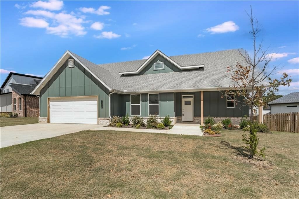 Property Photo:  1312 Bunker Drive  AR 72751 