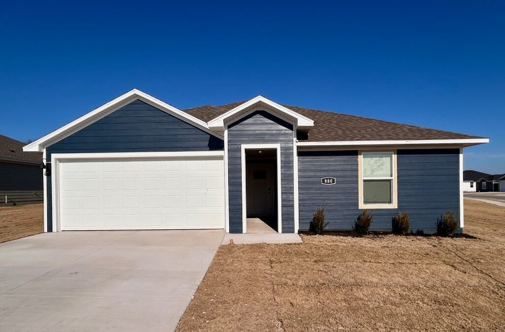 Property Photo: 880 Hudson Street AR 72753