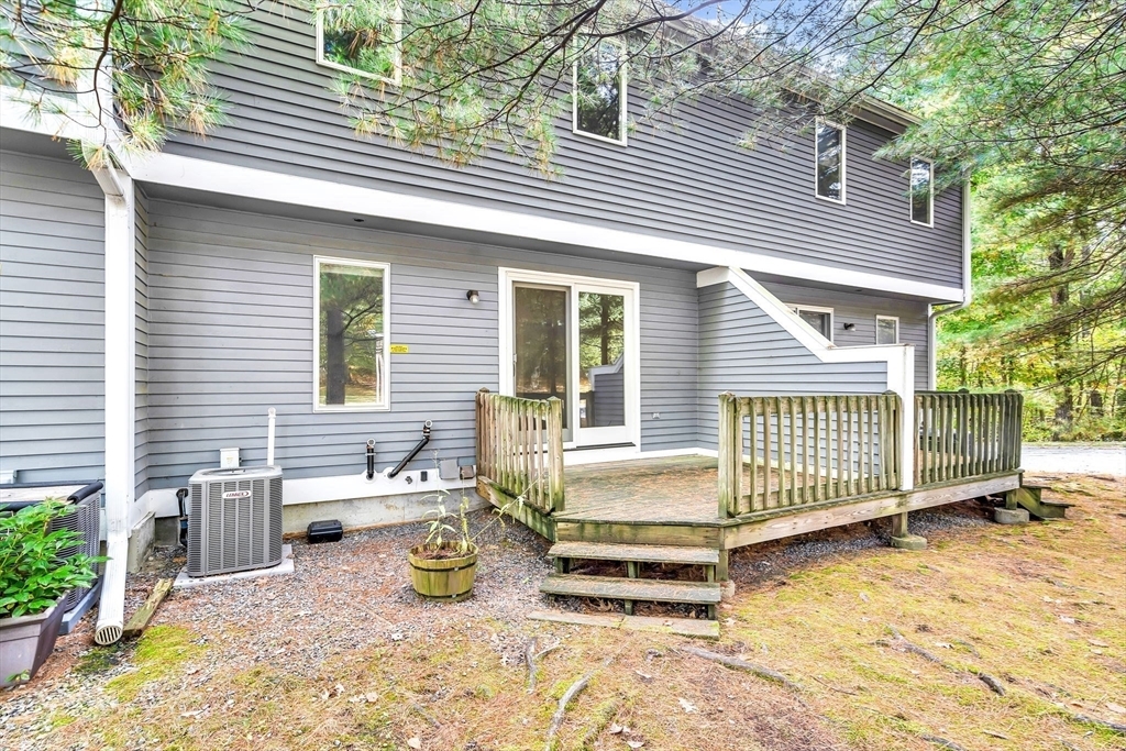 Property Photo:  4 Country Meadow Rd 4  MA 01832 