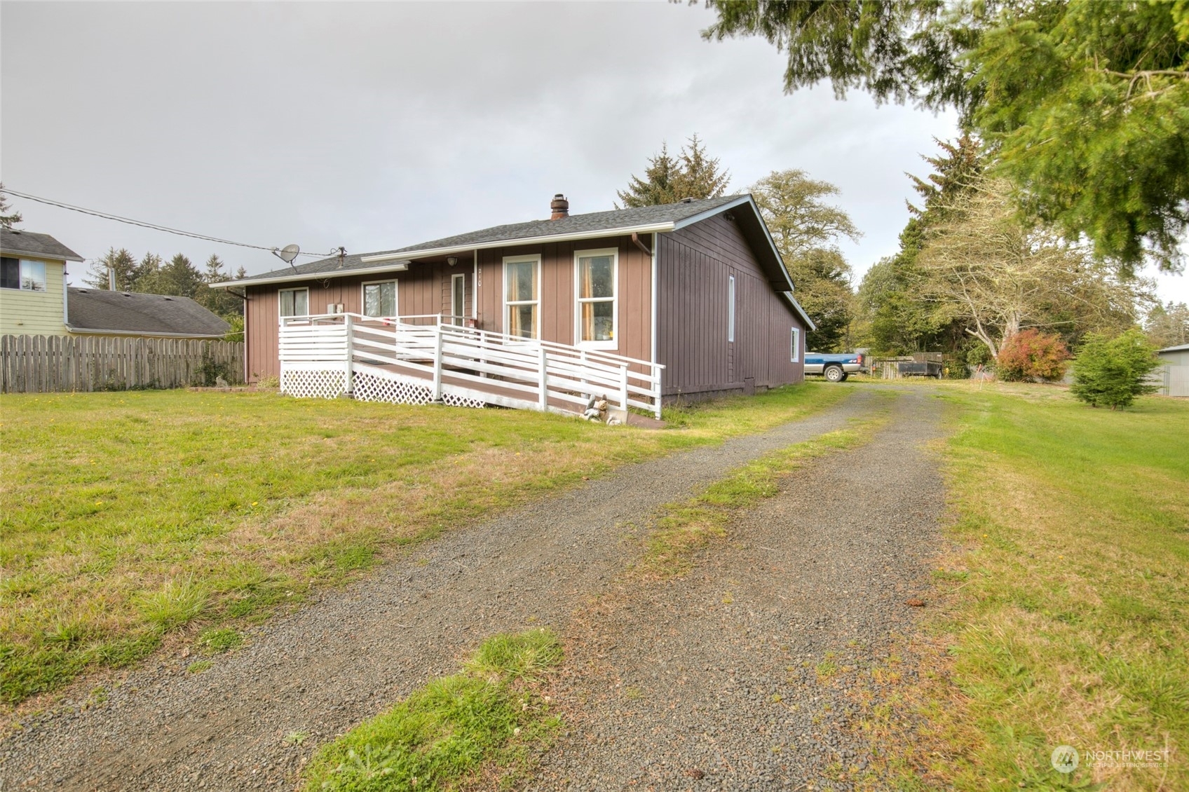 210 W Newell Avenue  Westport WA 98595 photo