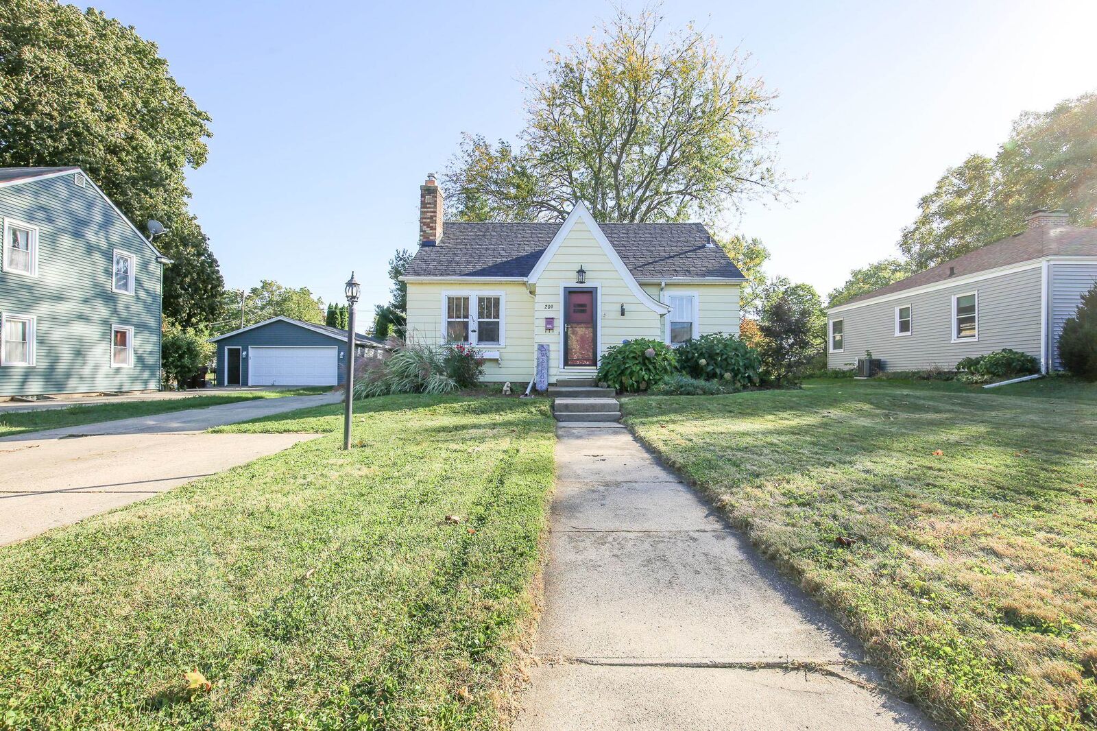 Property Photo:  209 Sunset Lane  IL 61054 