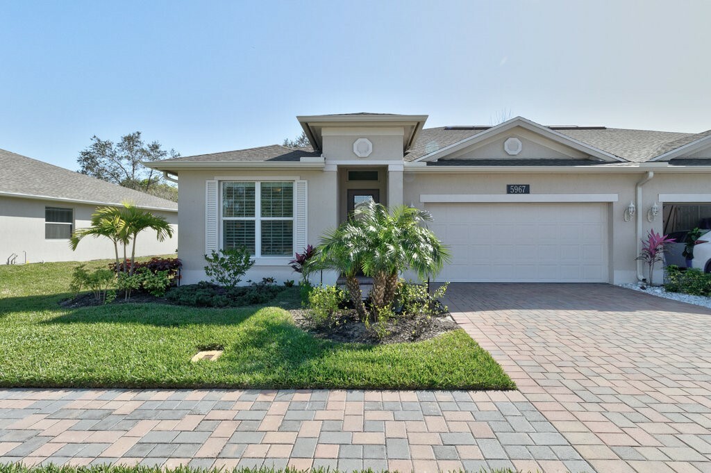 Property Photo:  5967 Bella Rosa Lane  FL 32966 