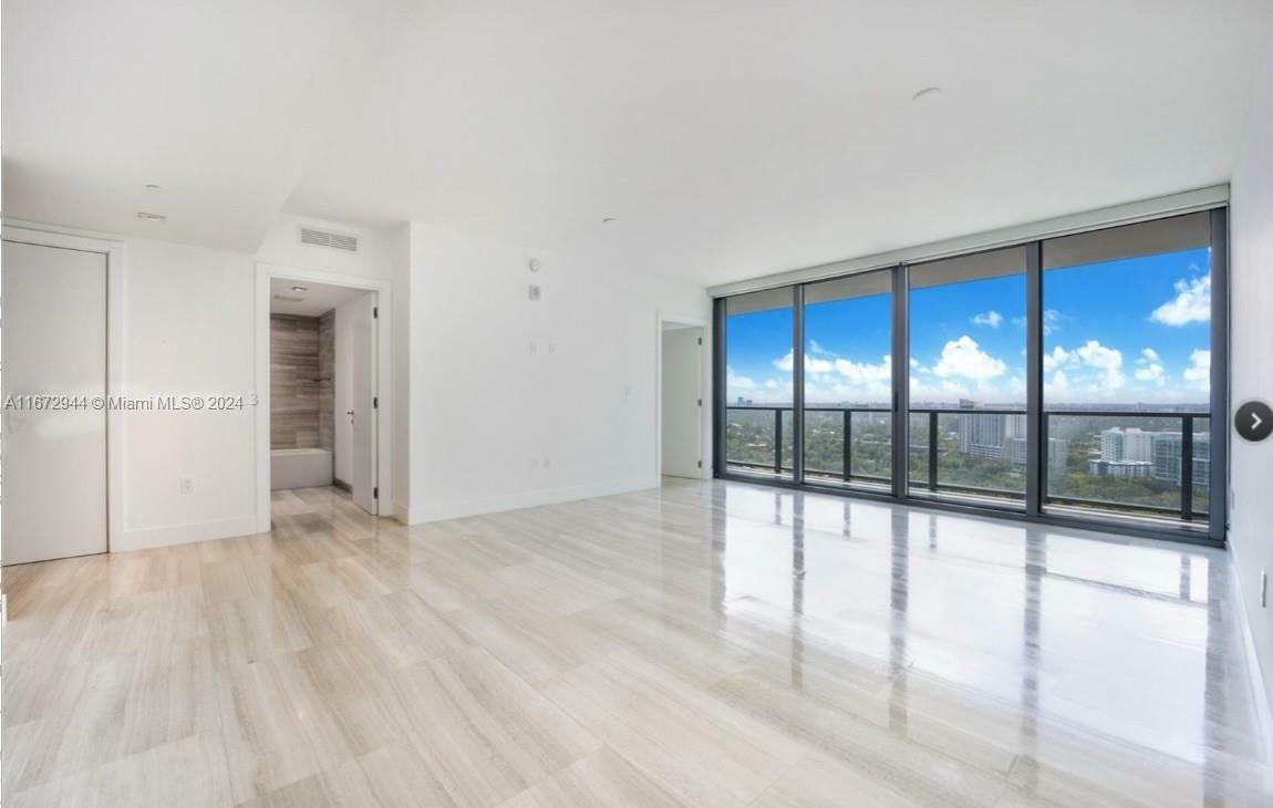 Property Photo:  1451 Brickell Ave 2305  FL 33131 