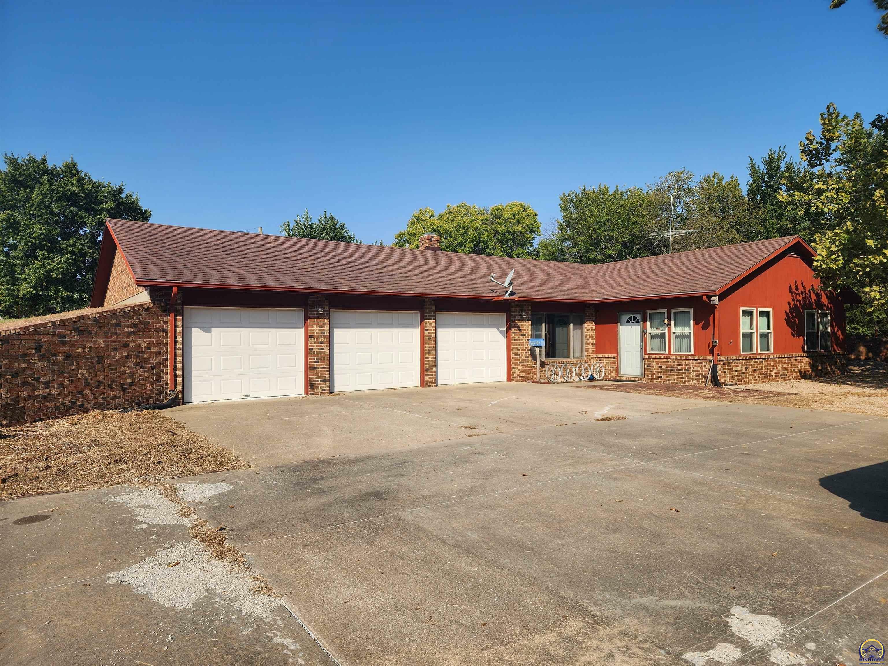 Property Photo:  7654 SE 45th St  KS 66542 