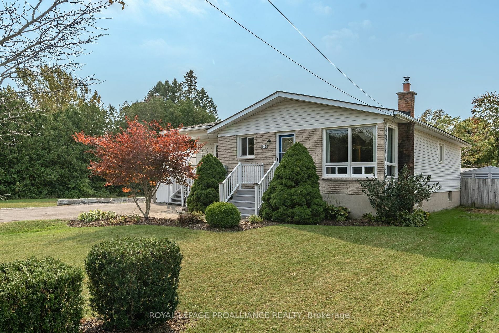 Property Photo:  142 Ontario St  ON K0K 1H0 