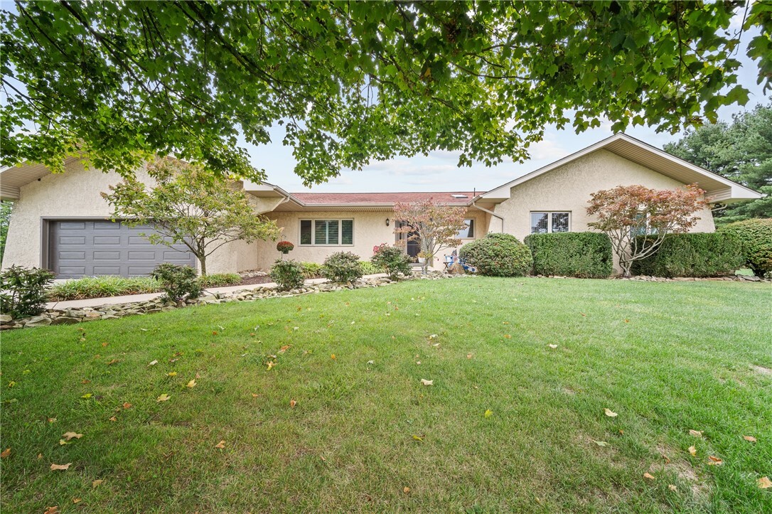 Property Photo:  15 Longview Dr  PA 15089 