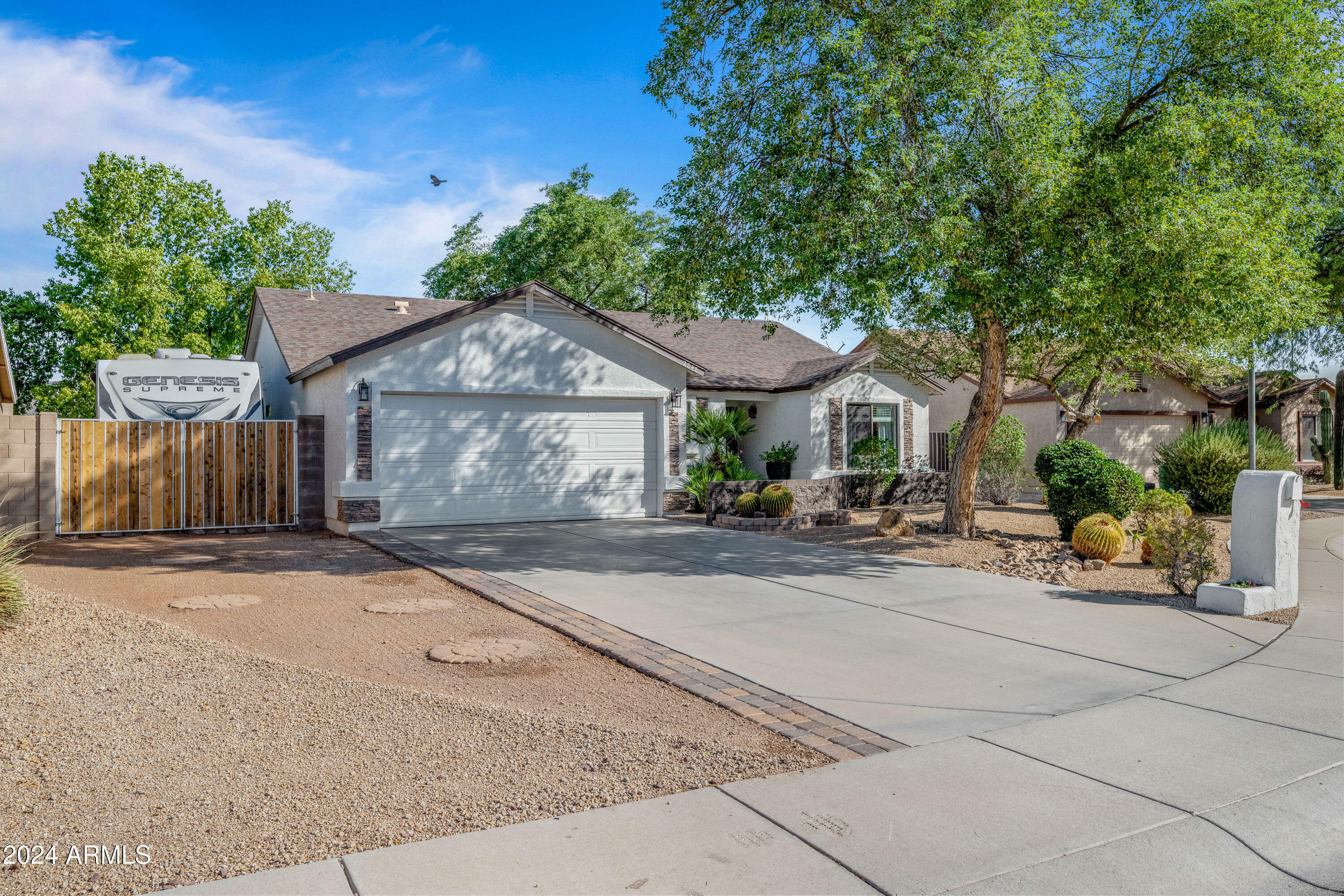 Property Photo:  2848 W Garden Circle  AZ 85120 