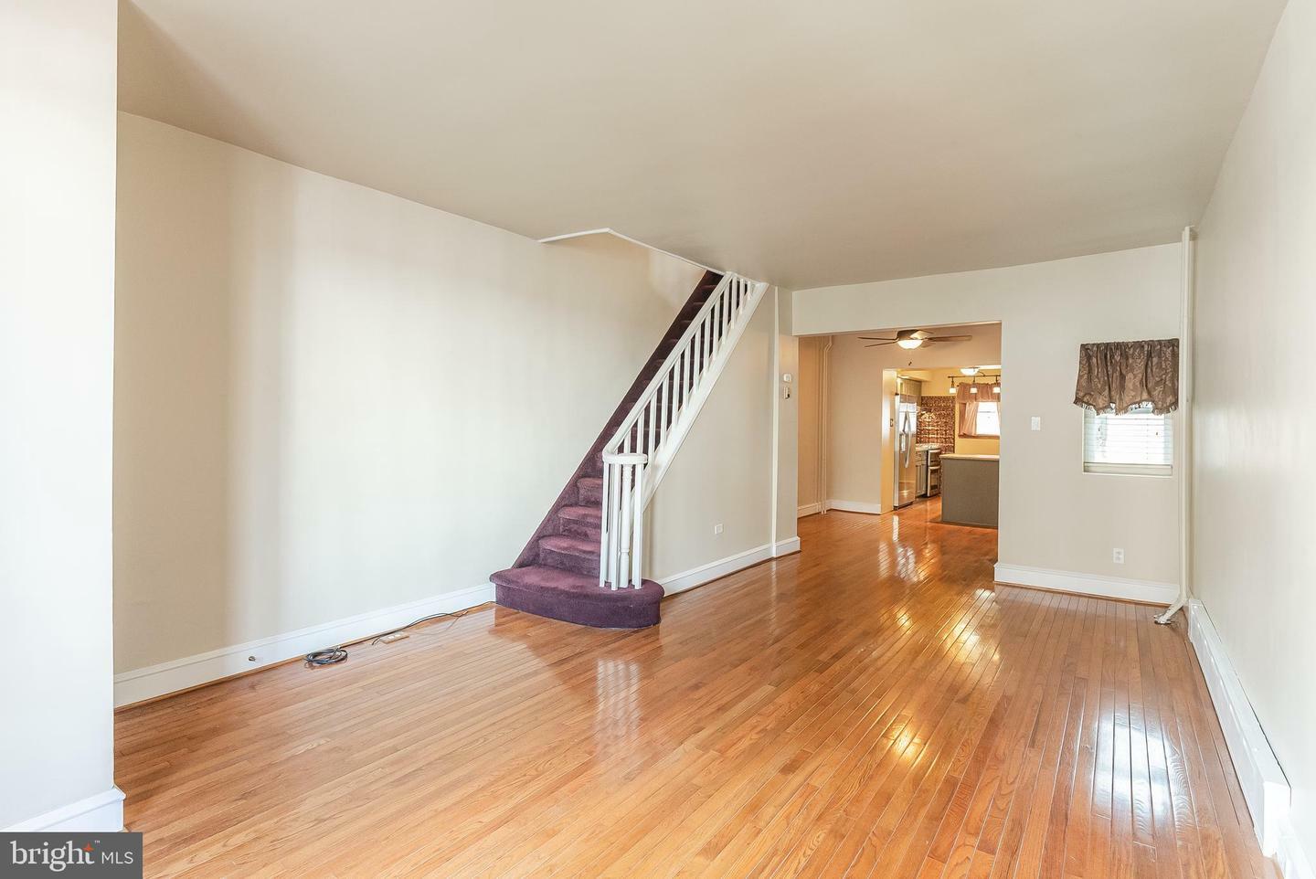 Property Photo:  142 Roseberry Street  PA 19148 