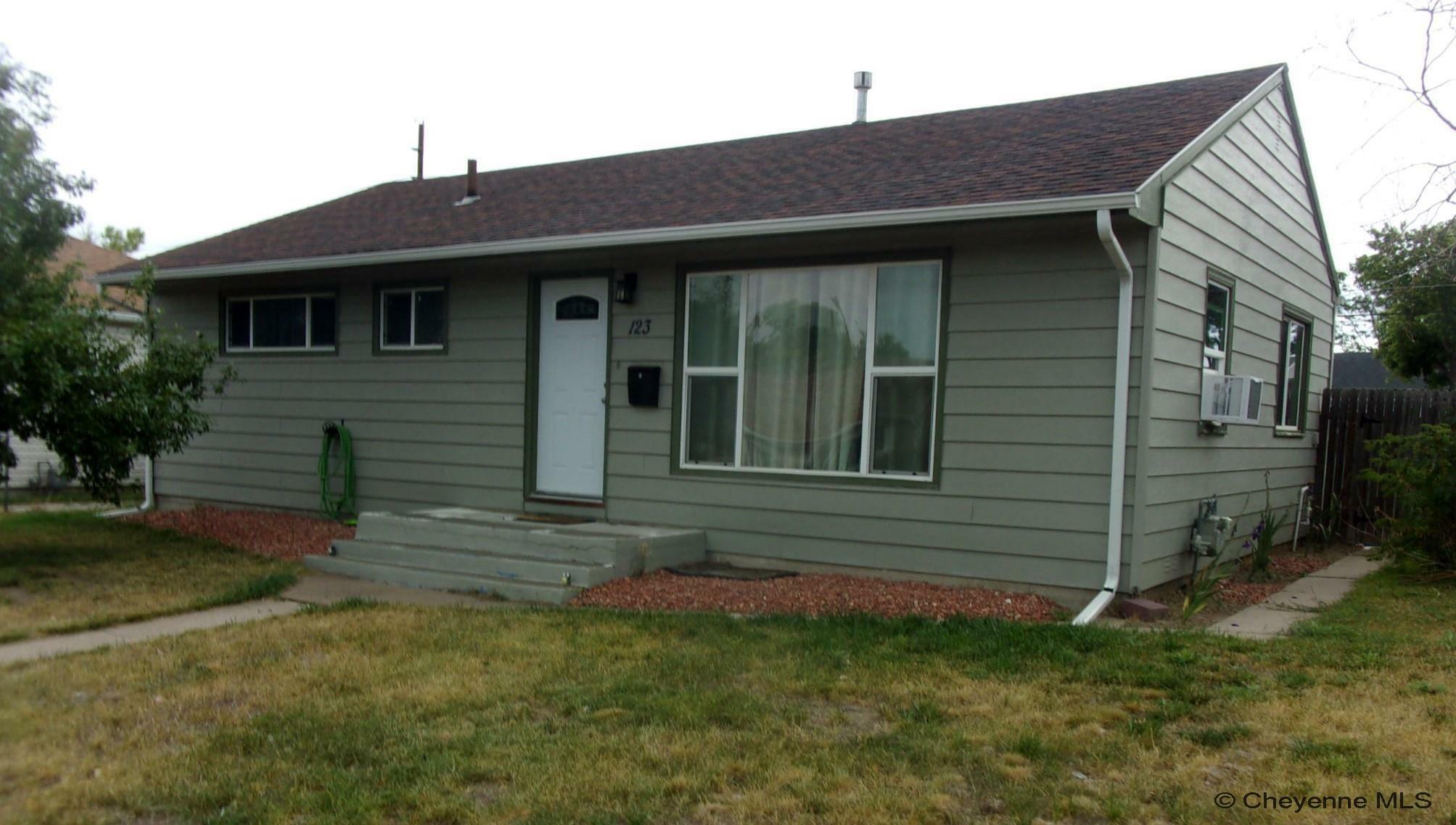 Property Photo:  123 McFarland Ave  WY 82007 