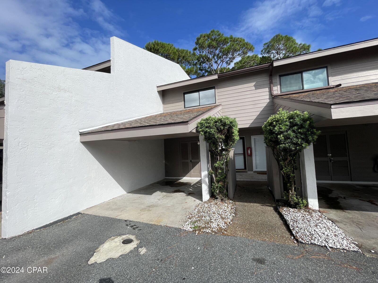 Property Photo:  6901 N Lagoon Drive 16  FL 32408 