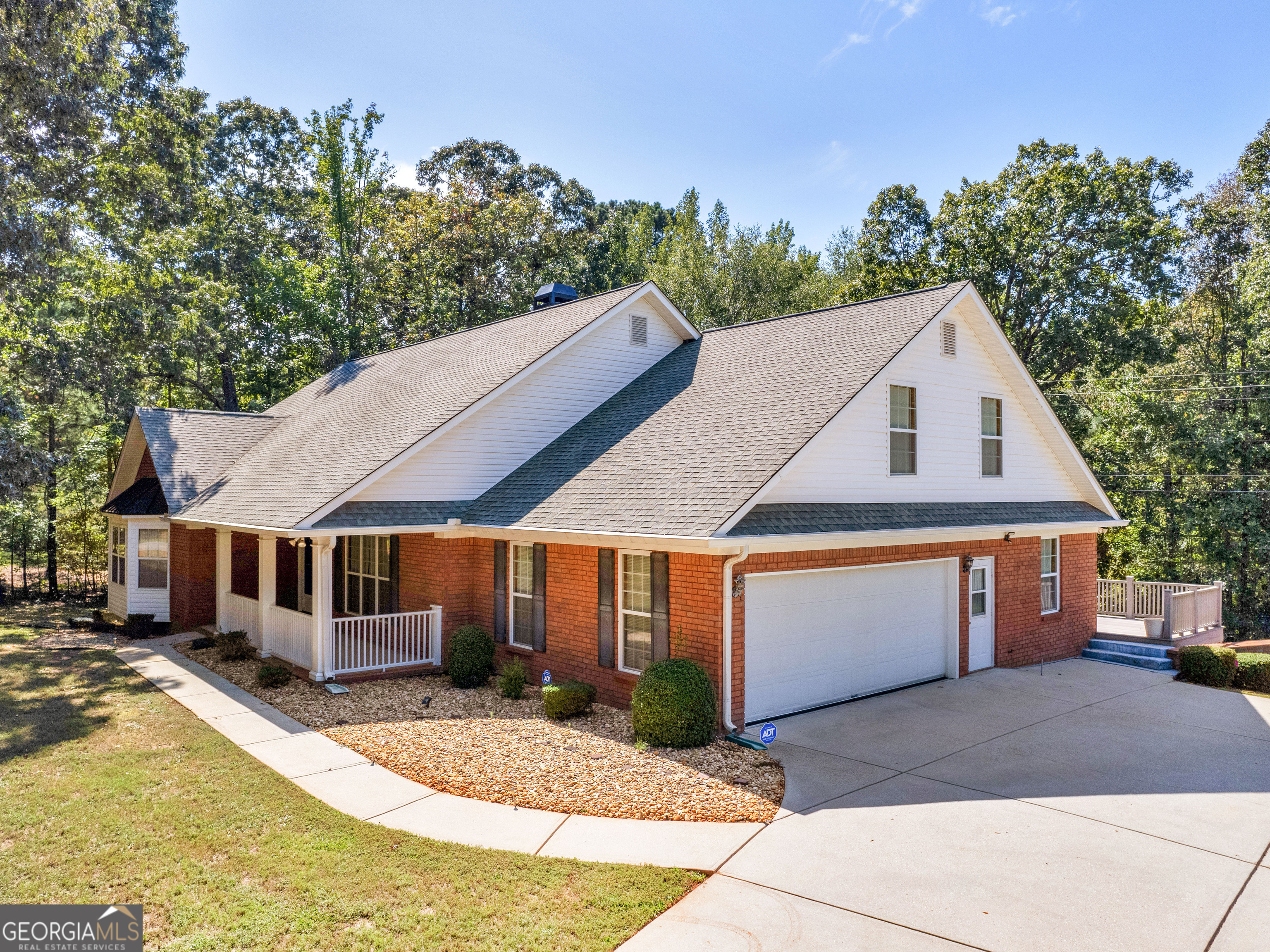 Property Photo:  1036 Locust Road  GA 30248 