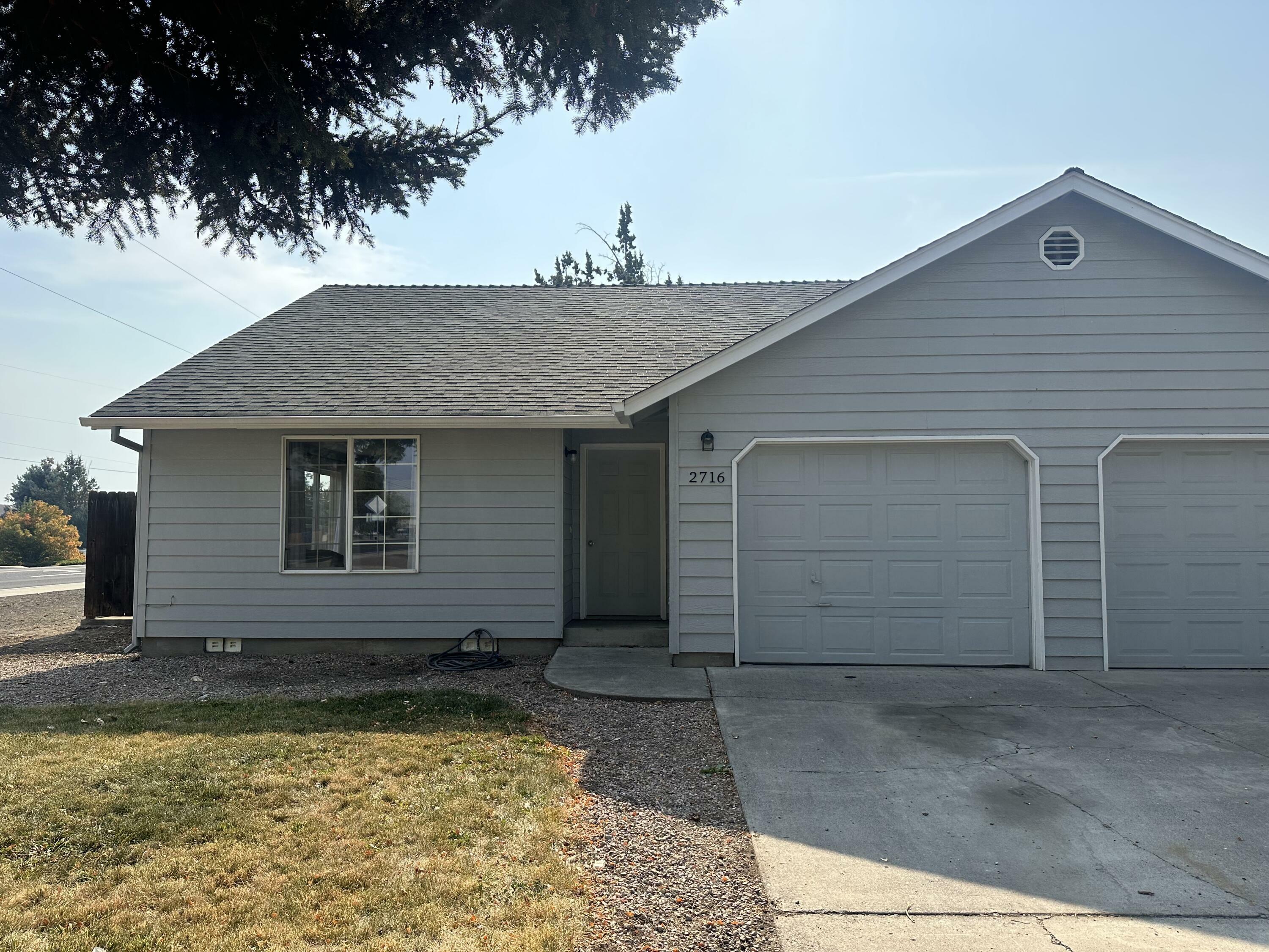 Property Photo:  2716 SW Umatilla Avenue  OR 97756 