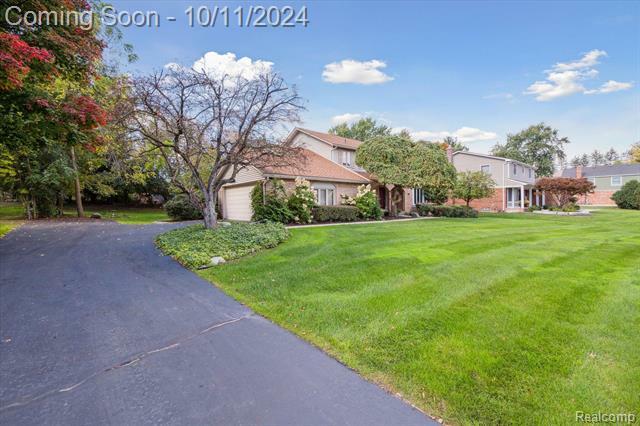 Property Photo:  1198 Hickory Hill Drive  MI 48309 