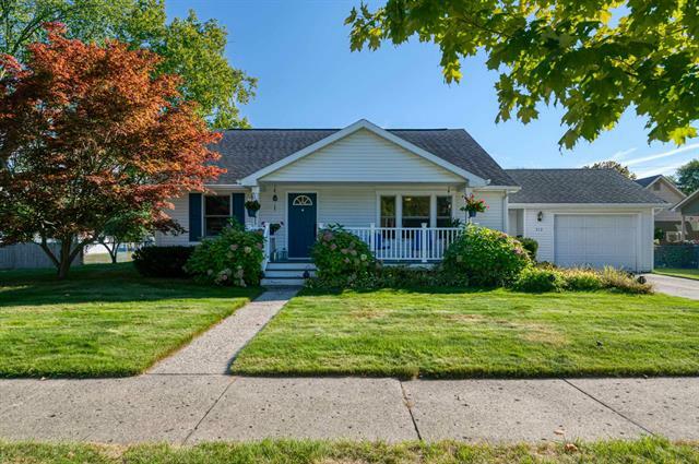 Property Photo: 513 W 12th Street MI 49684
