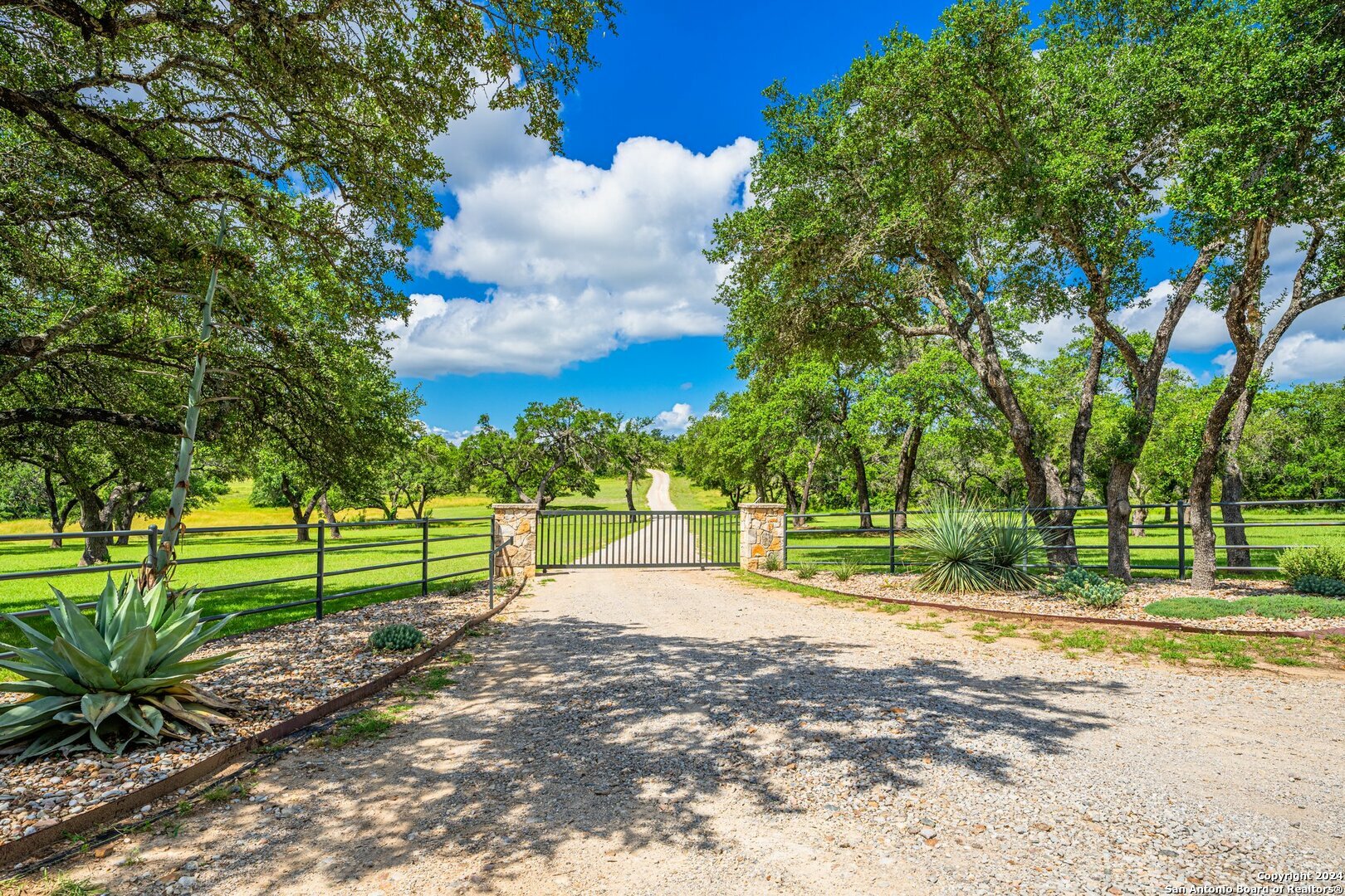 Property Photo:  3101 Shovel Mountain Rd  TX 78663 