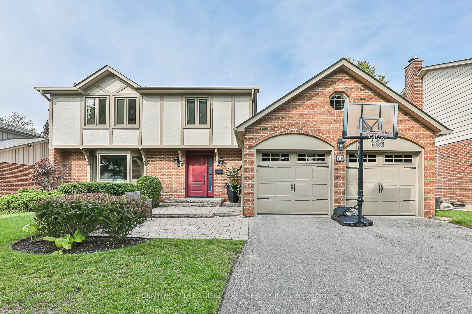 Property Photo:  110 Sir Lancelot Dr  ON L3P 2J4 