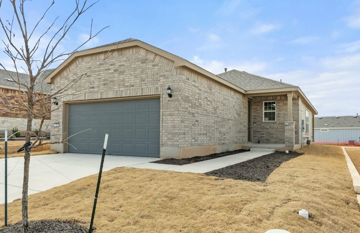 Property Photo: 129 Clay Hill Street TX 78633