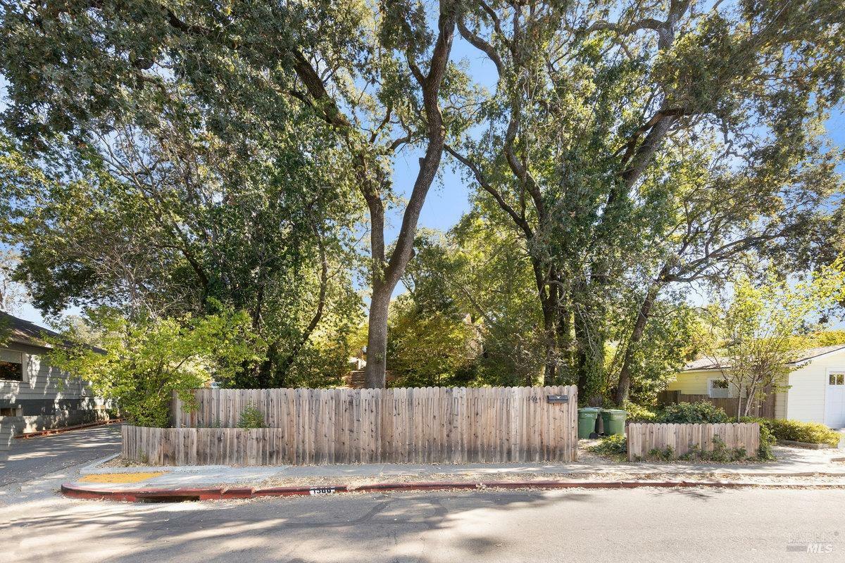 Property Photo:  1566 San Anselmo Avenue  CA 94960 