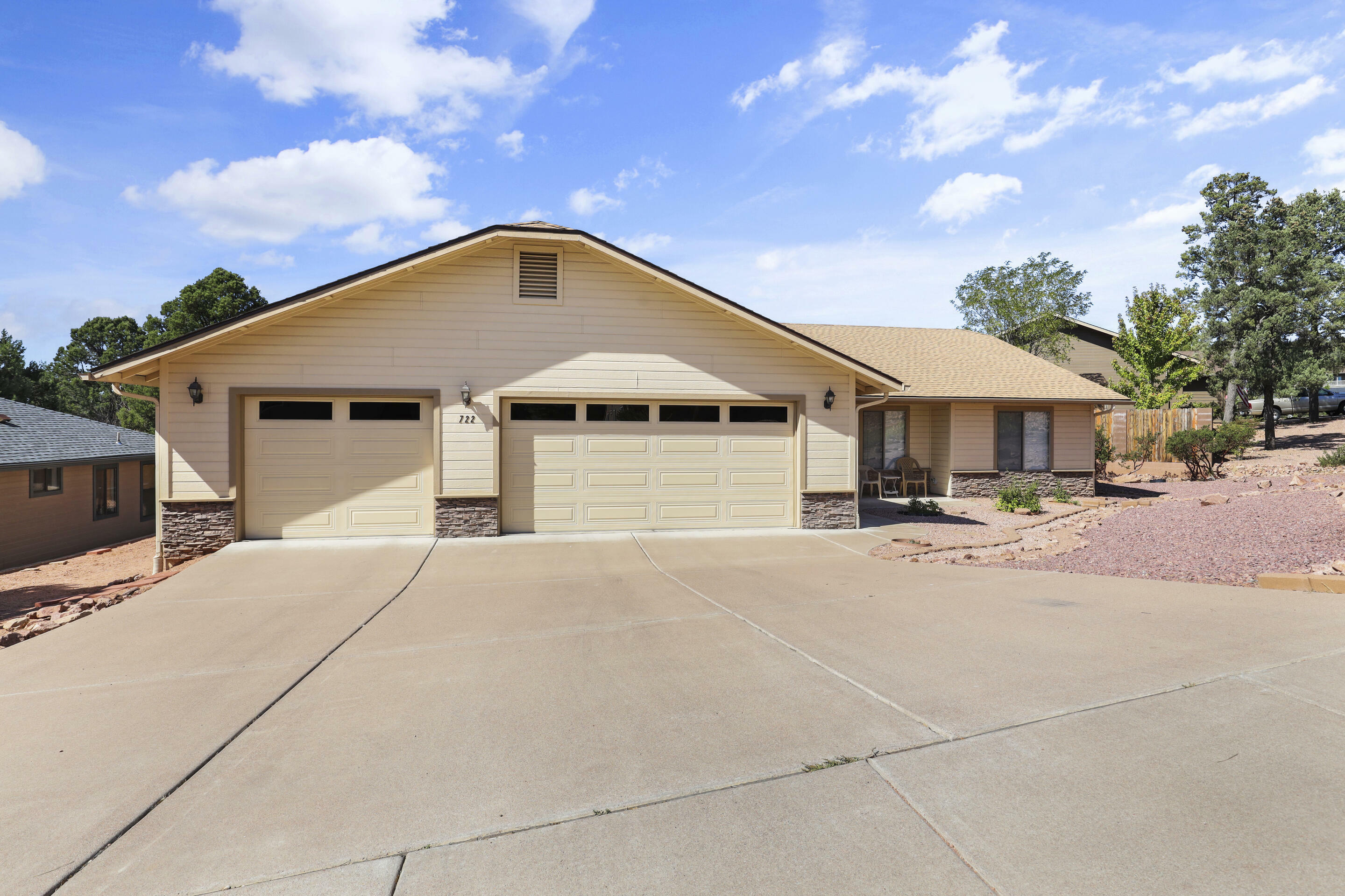 Property Photo: 722 Boulder Ridge Road AZ 85541