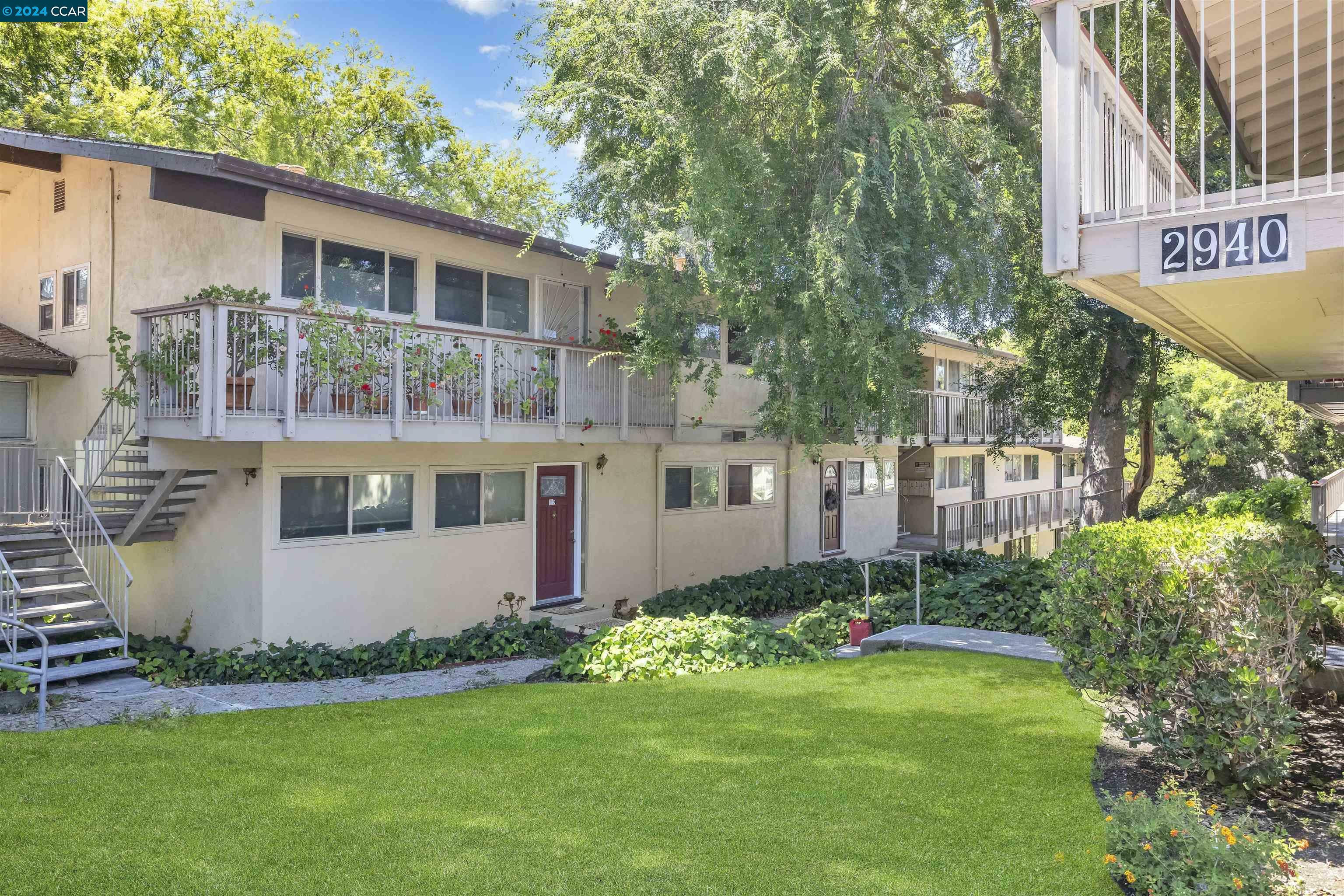 Property Photo:  2940 Estates Ave 7  CA 94564 