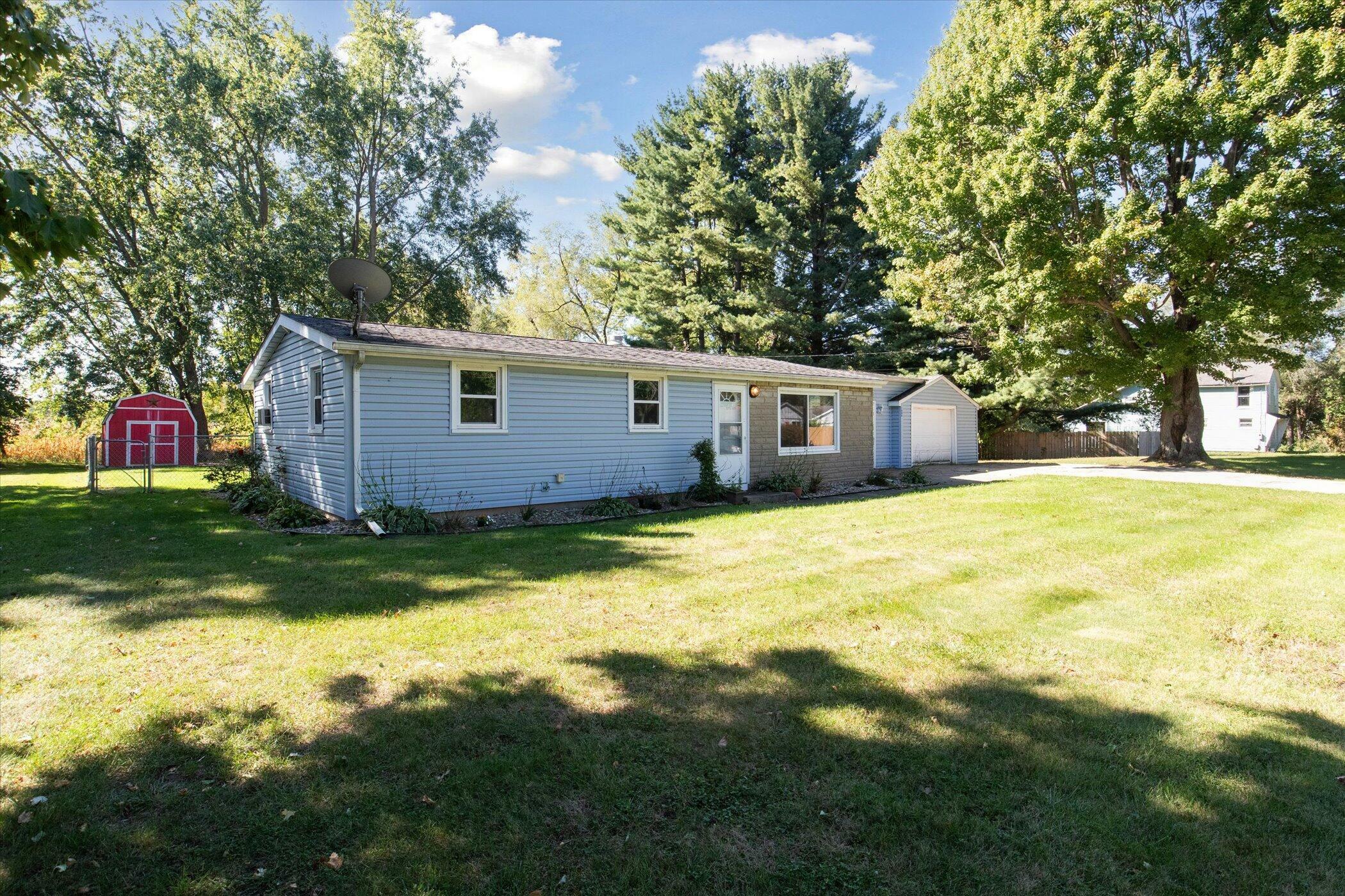 Property Photo:  1606 Ohio Street  IN 46350 