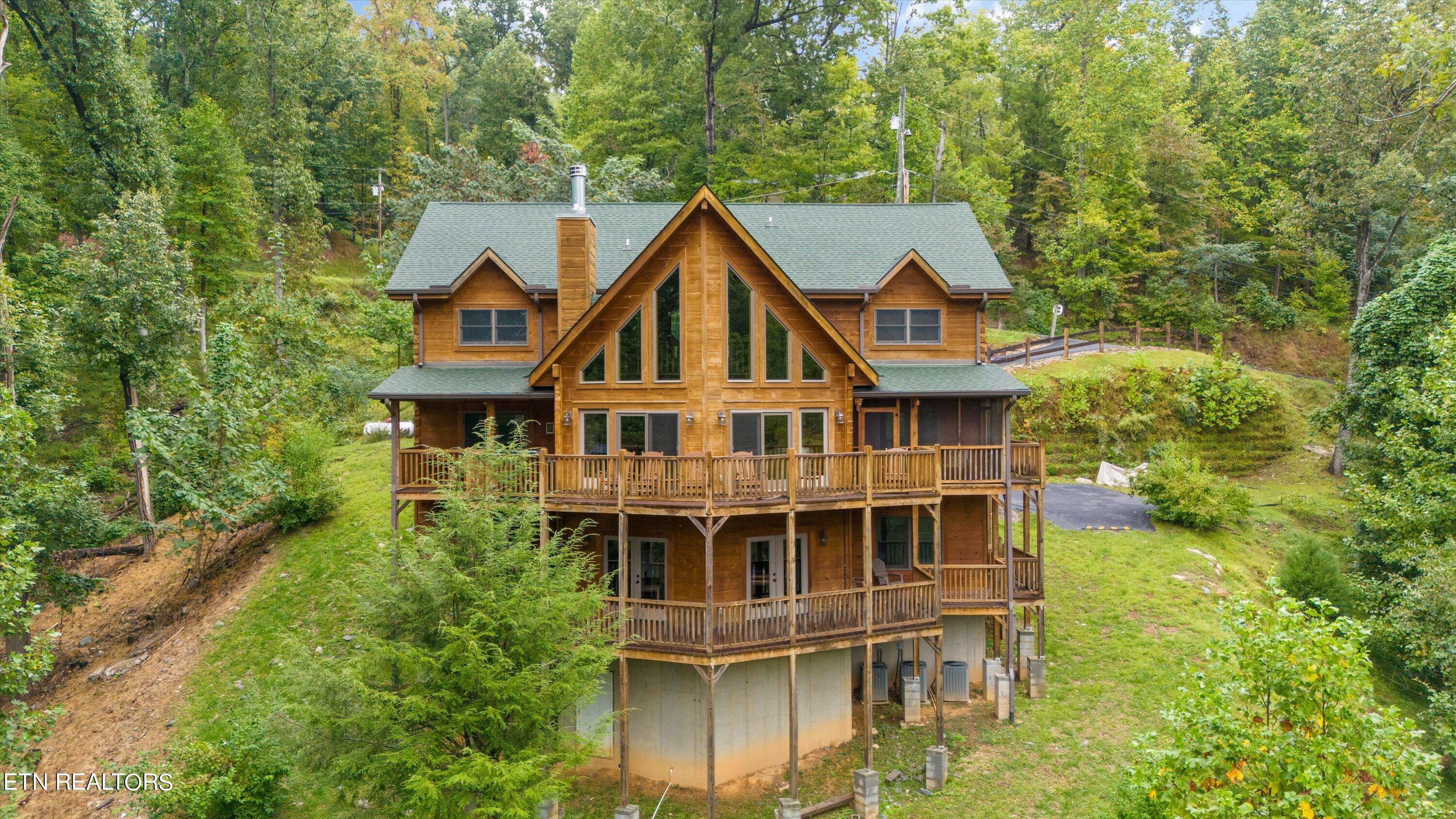 509 Woodland Drive  Gatlinburg TN 37738 photo