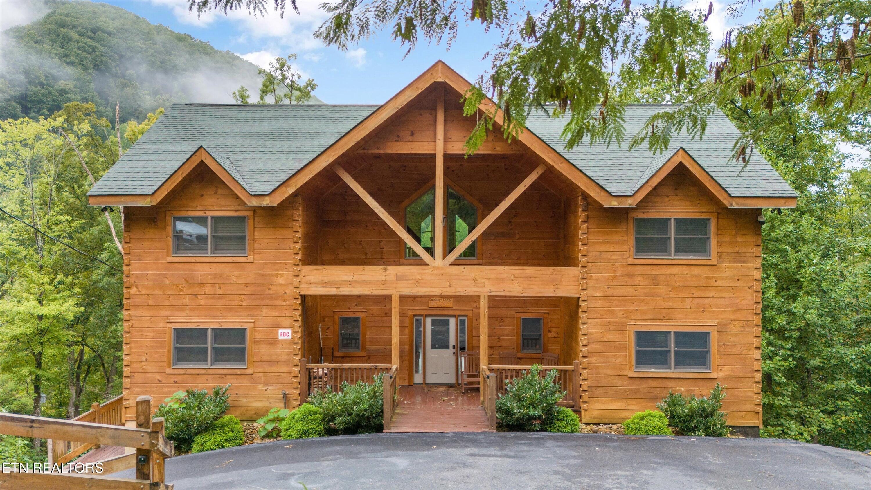 Property Photo: 509 Woodland Drive TN 37738