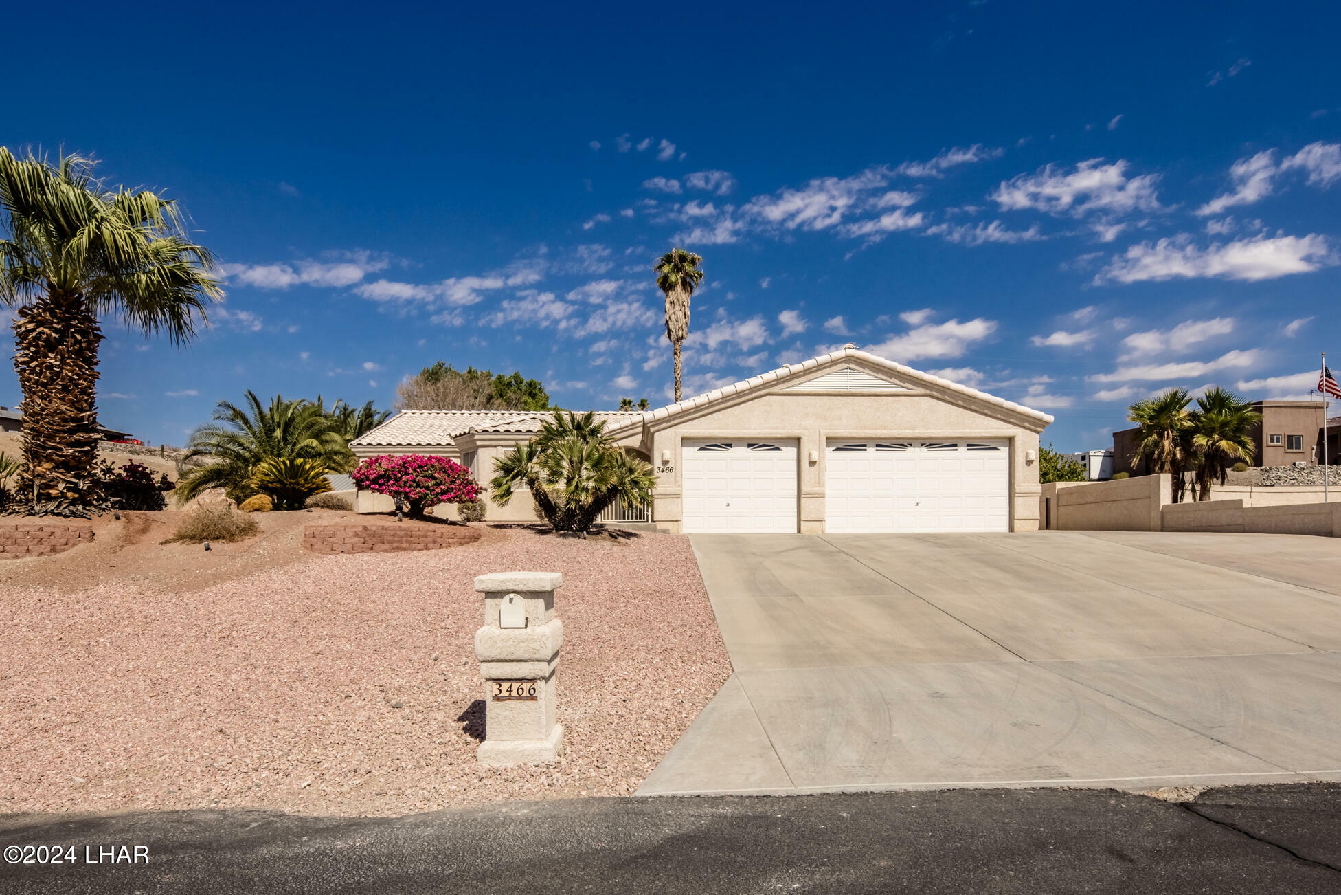 Property Photo:  3466 Amberwood Cir  AZ 86404 