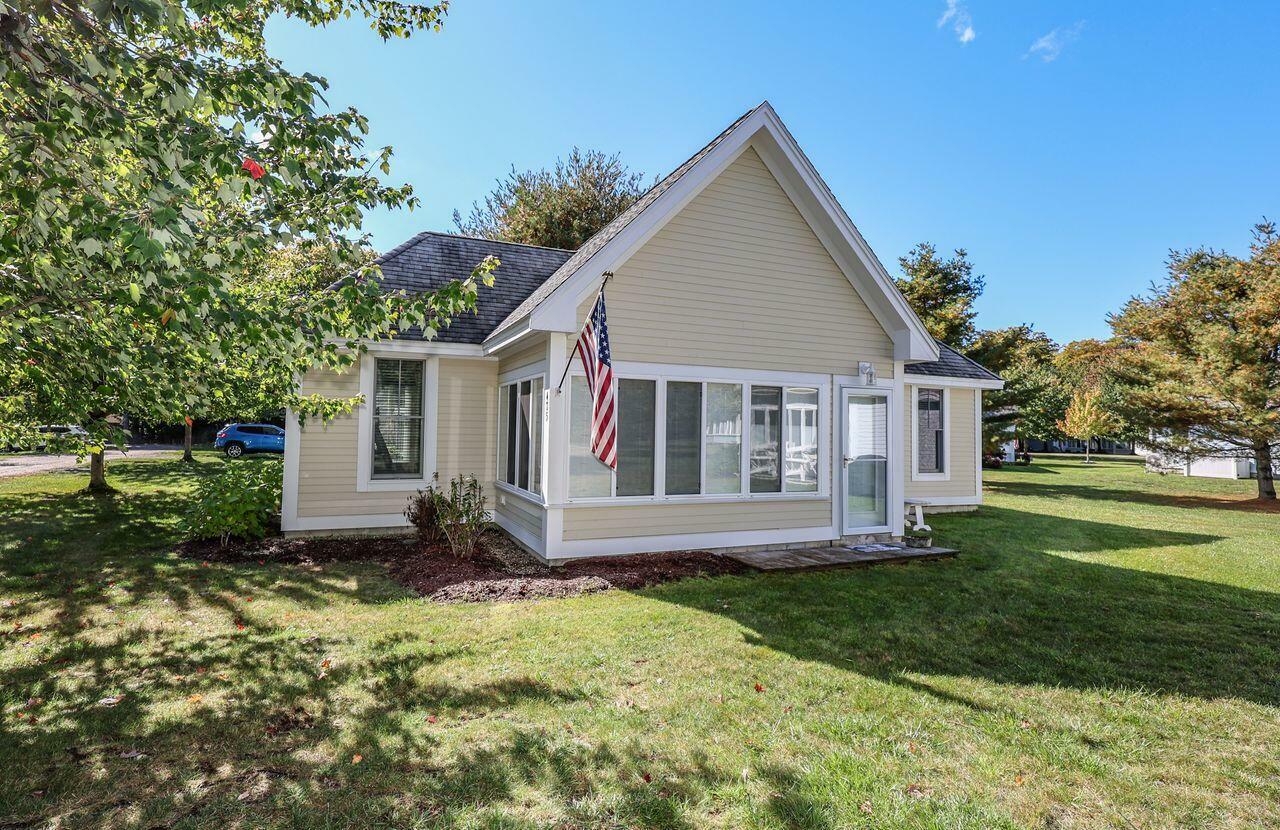 Property Photo: 454 Post Road 475 ME 04090