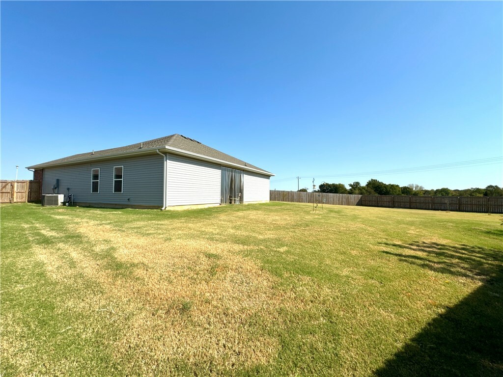 Property Photo:  1250 Moonrise Street  AR 72713 