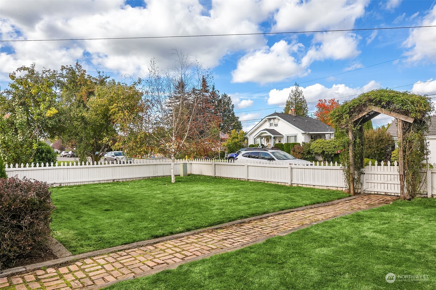 Property Photo:  1434 Chinook Avenue  WA 98022 