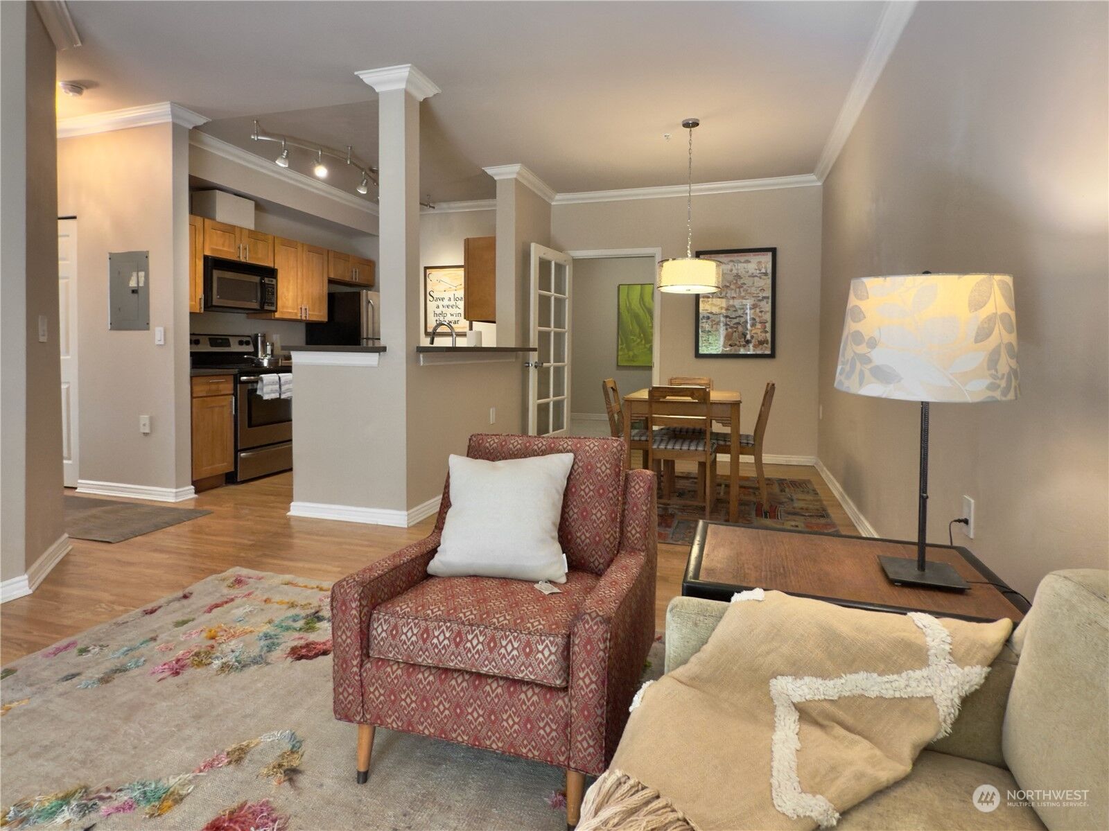 Property Photo: 801 Rainier Avenue N E-126 WA 98057