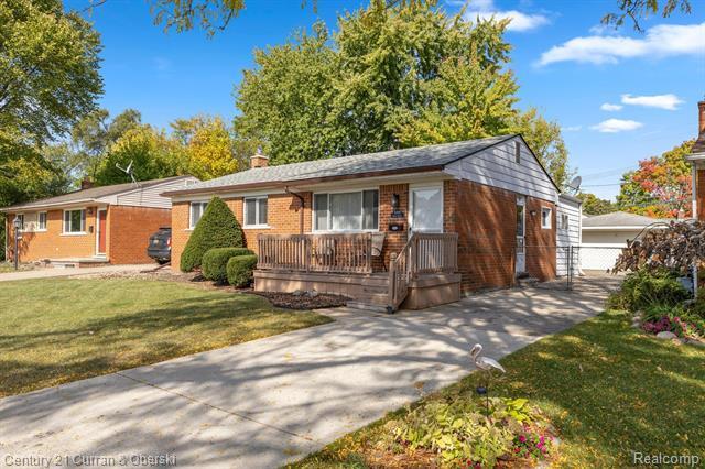 Property Photo: 30986 Dover Street MI 48135
