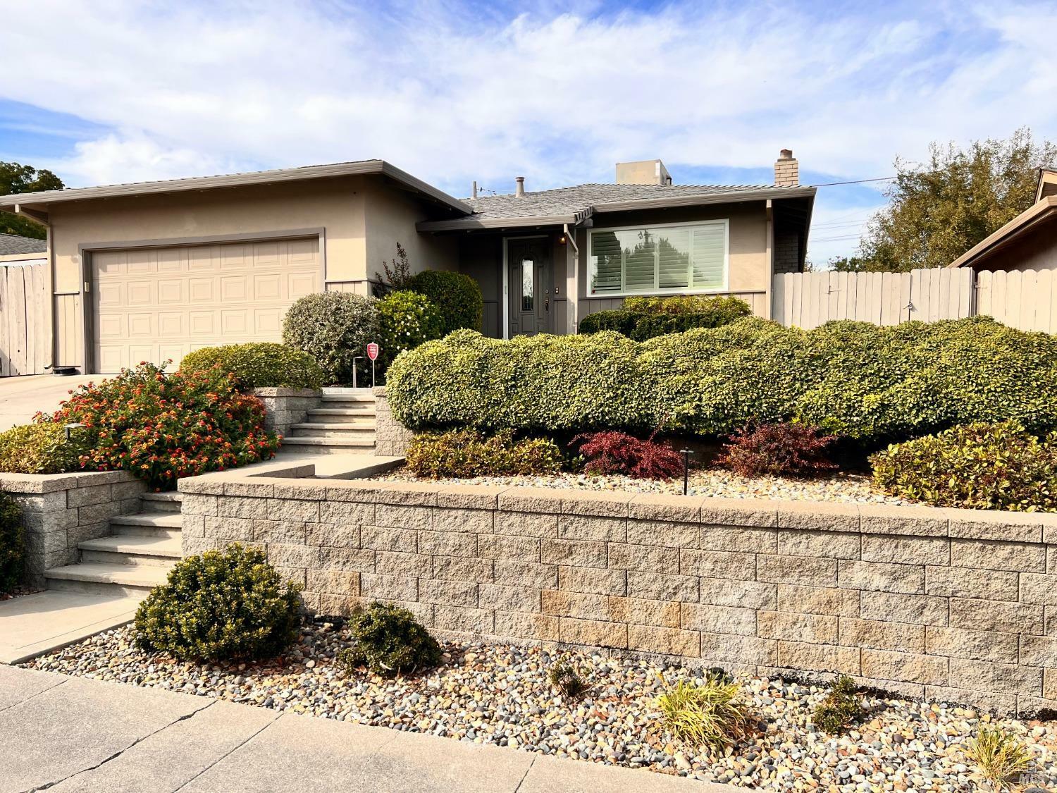 Property Photo:  60 Sierra Avenue  CA 94571 