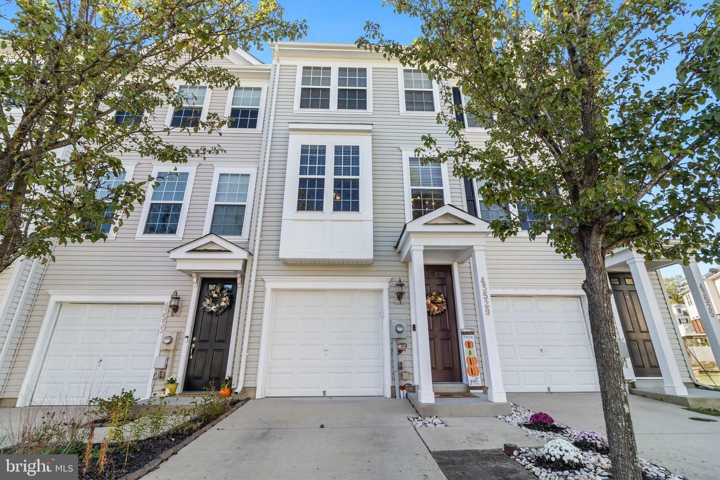 Property Photo: 43529 Marguerite Way MD 20619