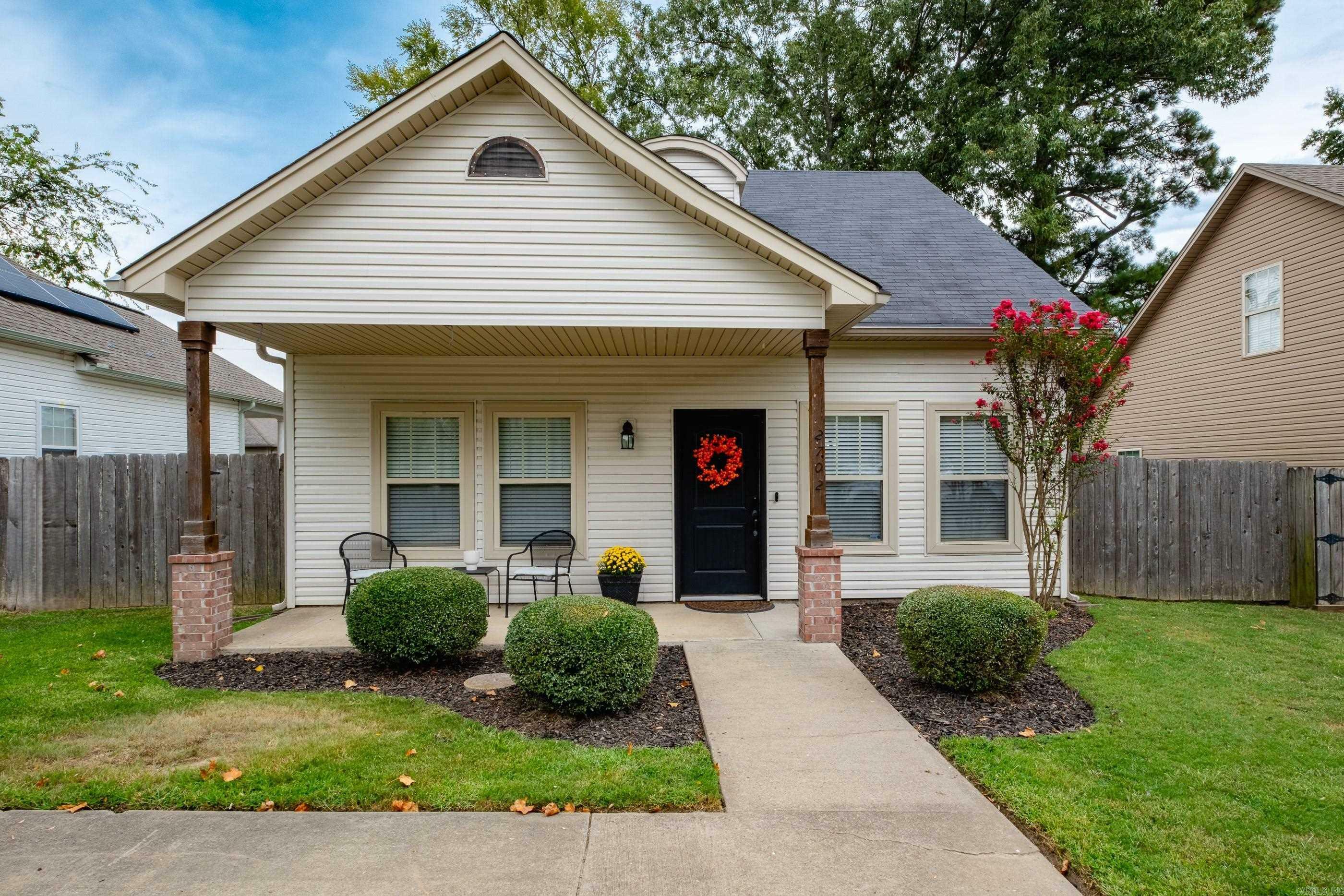 Property Photo:  2702 Lavern St  AR 72022 