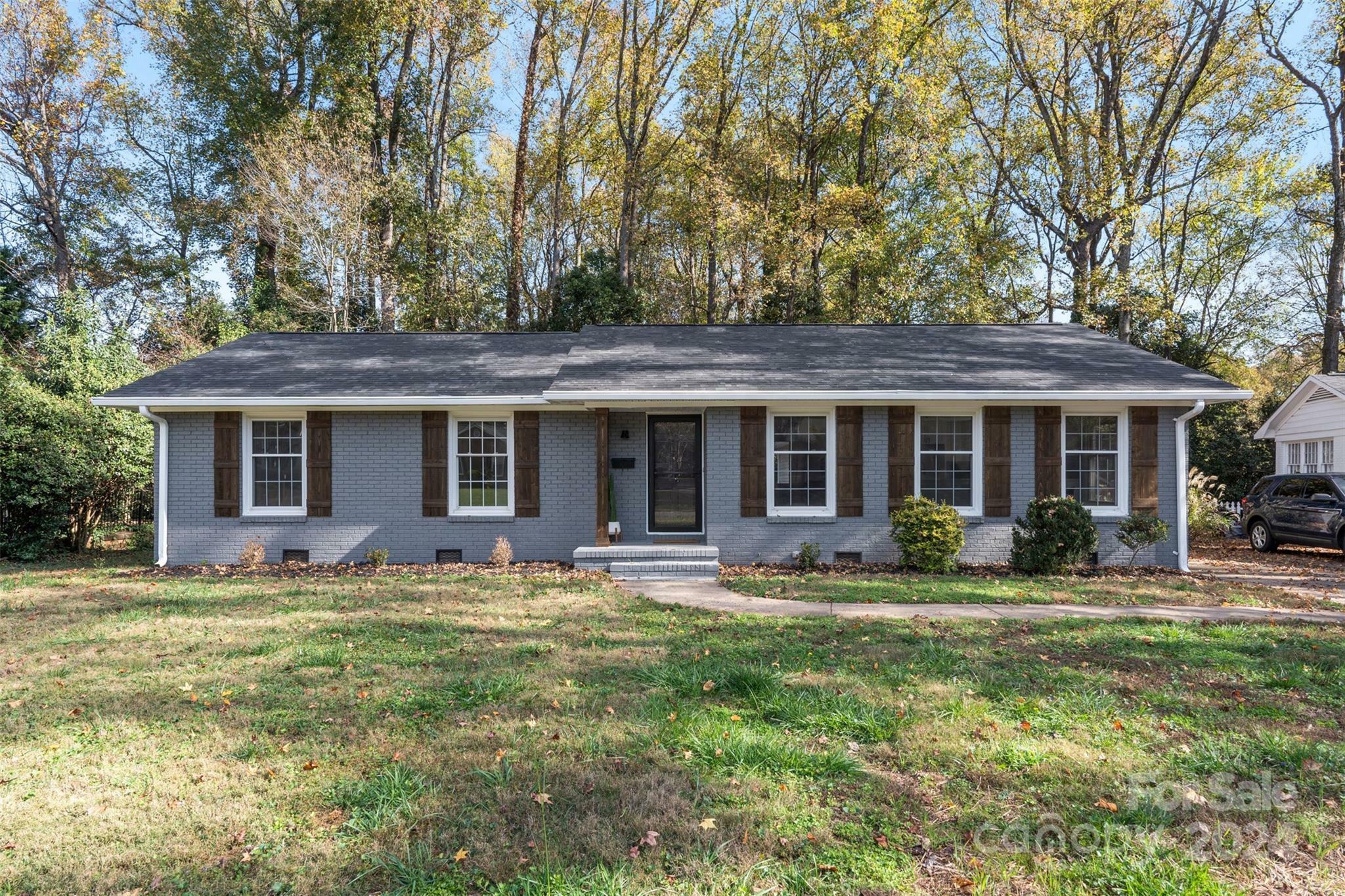 5731 Brookhaven Road  Charlotte NC 28210 photo